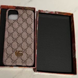 iPhone 11 pro max gucci monogram case